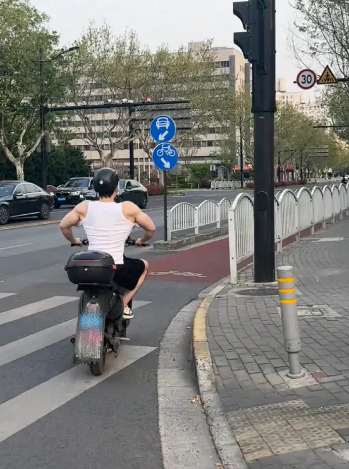 1799801519.jpg